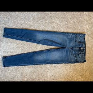 AE HI-RISE JEGGING